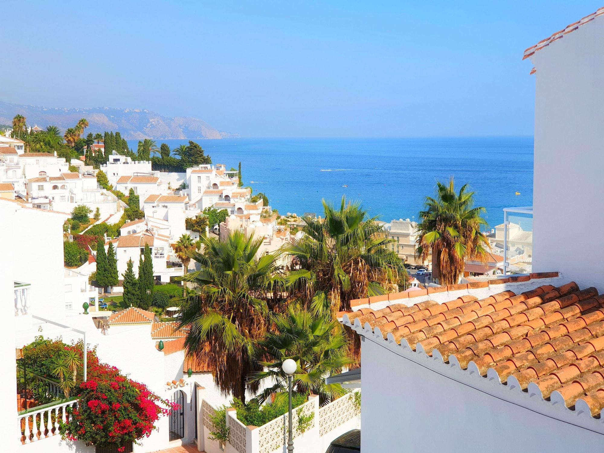 Mb Hostels Premium Eco - Adults Recommended Nerja Exterior photo